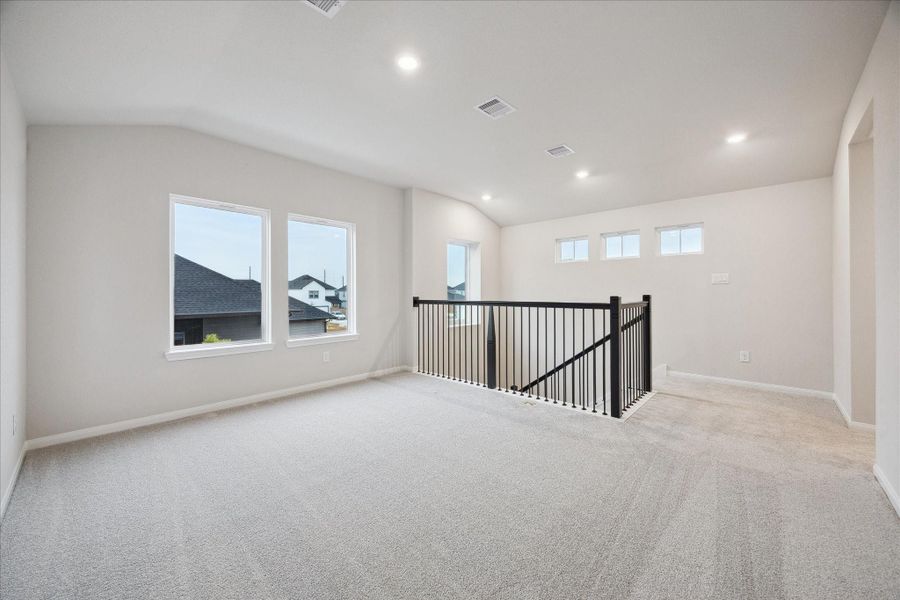 Spacious, unfurnished interior of a new home in Elyson, Katy (Image 25).