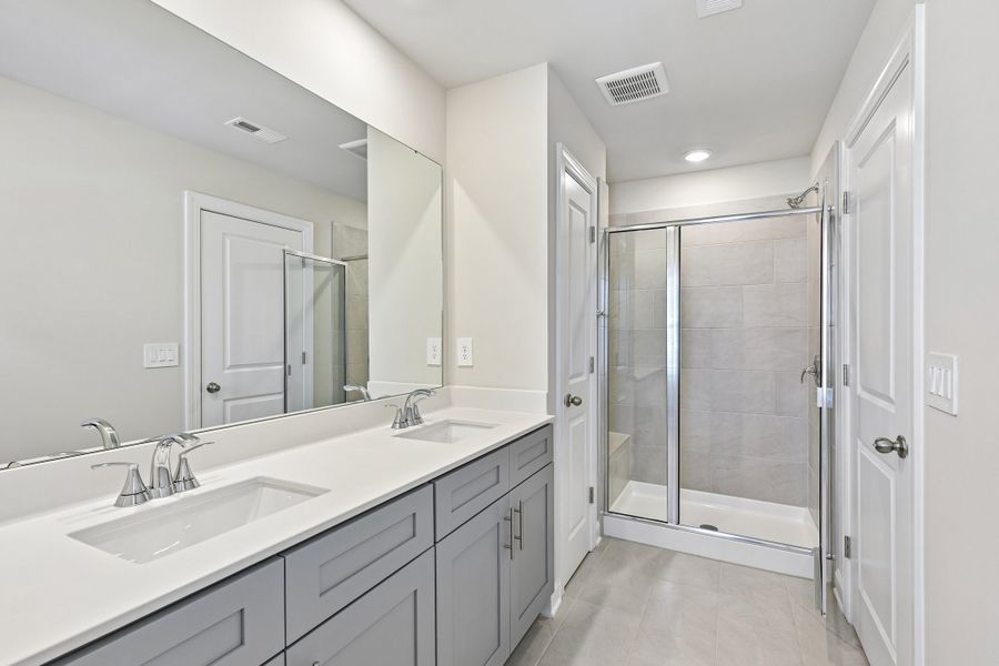Furnished interior view inside a new home in Crossrail Station, Mooresville (Image 11).