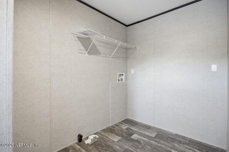 Spacious, unfurnished interior of a new home in , Interlachen (Image 20).