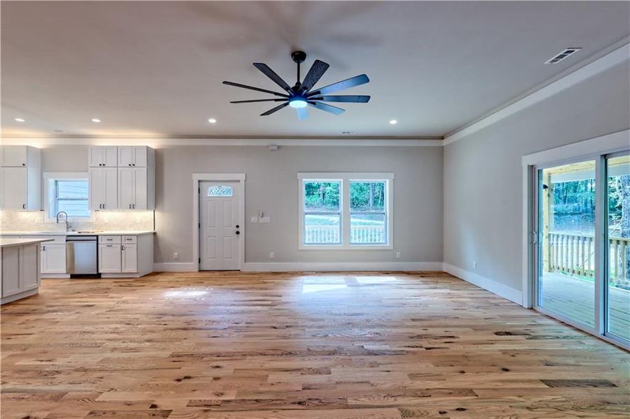 Spacious, unfurnished interior of a new home in , Clayton (Image 105).