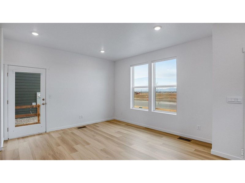 Spacious, unfurnished interior of a new home in Tailholt, Severance (Image 18).