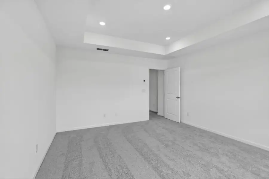 Spacious, unfurnished interior of a new home in Chandler Run, Tucker (Image 38).