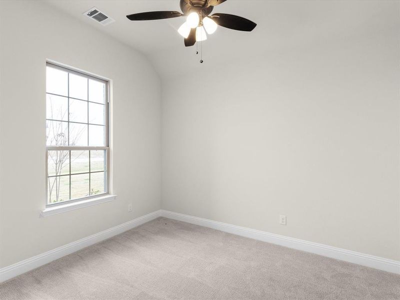 Spacious, unfurnished interior of a new home in , Waxahachie (Image 20).