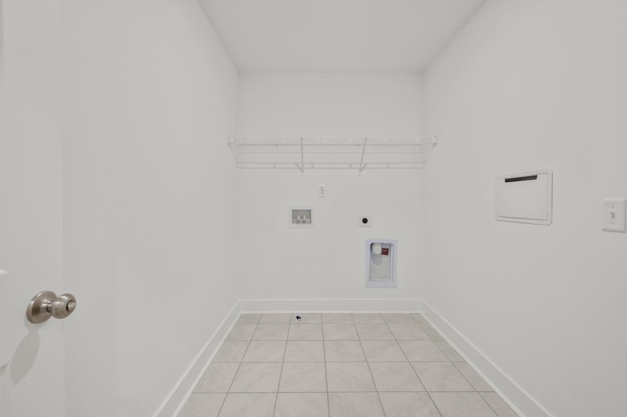 Spacious, unfurnished interior of a new home in , Johns Island (Image 23).