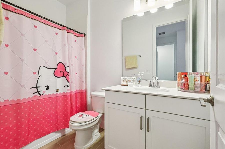 Furnished interior view inside a new home in , Apopka (Image 9).