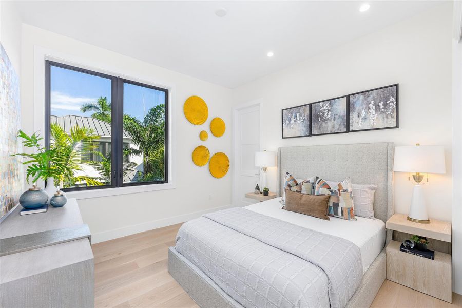 Furnished interior view inside a new home in , Fort Lauderdale (Image 12).
