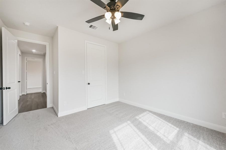 Spacious, unfurnished interior of a new home in , Baytown (Image 35).