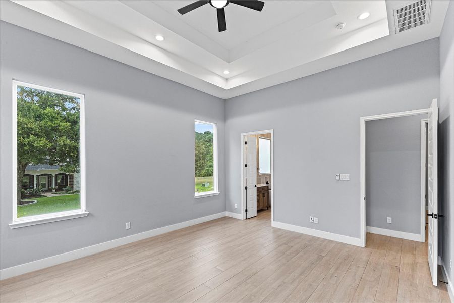 Spacious, unfurnished interior of a new home in , Montgomery (Image 26).