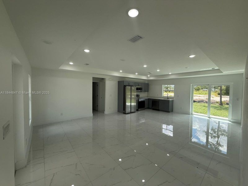 Spacious, unfurnished interior of a new home in , Lehigh Acres (Image 21). Spacious, unfurnished interior of a new home in , Lehigh Acres (Image 21).
