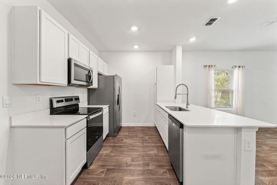 Furnished interior view inside a new home in , Middleburg (Image 7).