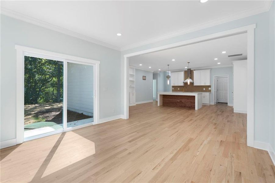 Spacious, unfurnished interior of a new home in , Summerville (Image 21).