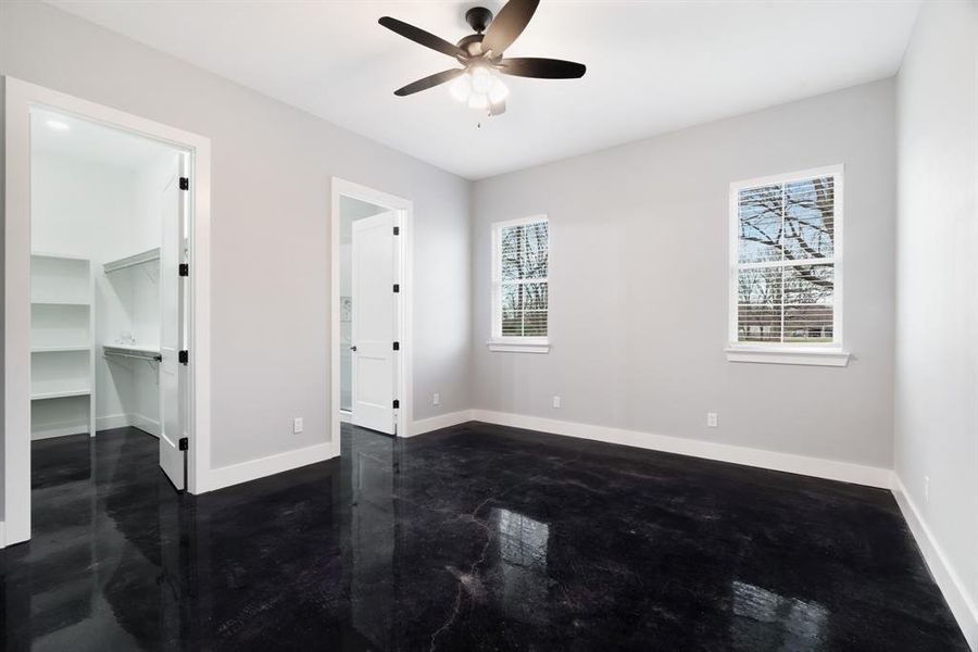 Spacious, unfurnished interior of a new home in , Blossom (Image 18).