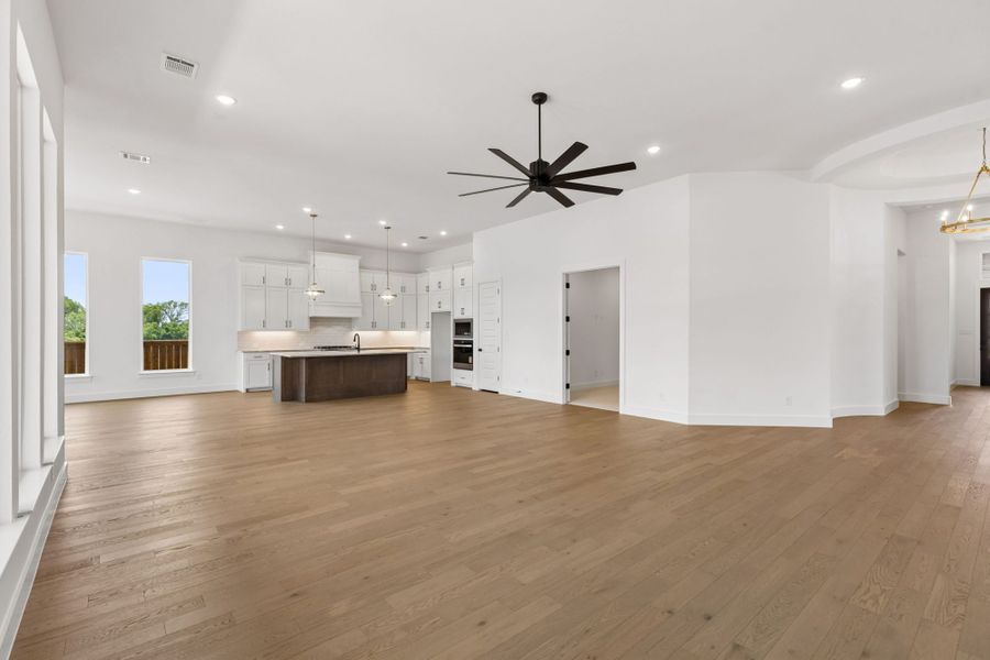 Spacious, unfurnished interior of a new home in The Parks at Wilson Creek, Celina (Image 40). Spacious, unfurnished interior of a new home in The Parks at Wilson Creek, Celina (Image 40).