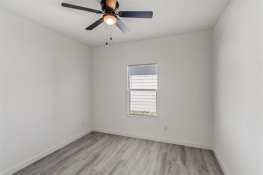 Spacious, unfurnished interior of a new home in , Dallas (Image 27).