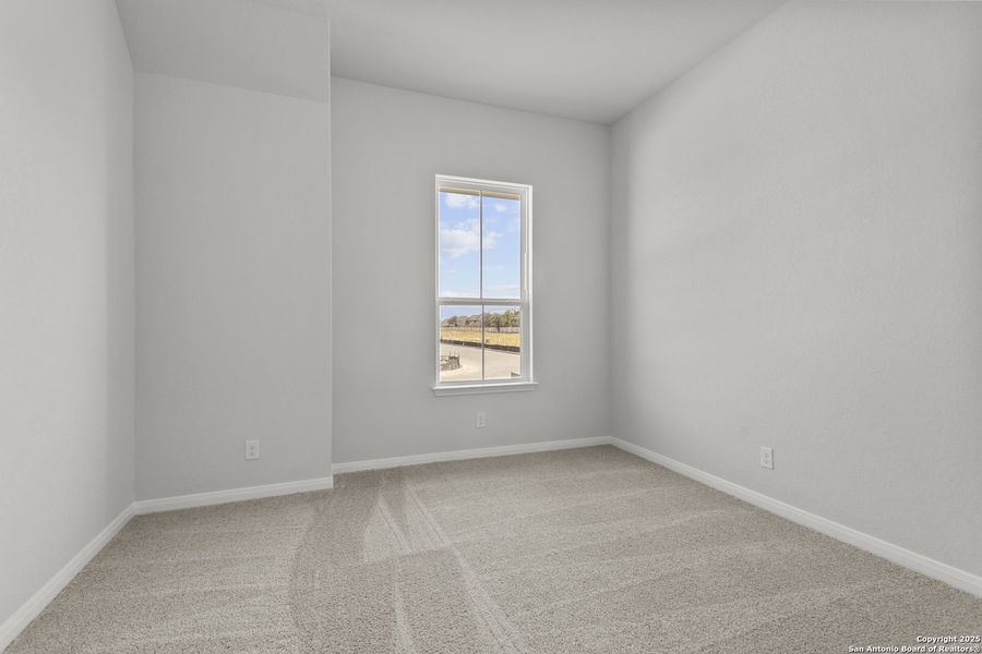 Spacious, unfurnished interior of a new home in Stillwater Ranch 60', San Antonio (Image 14).
