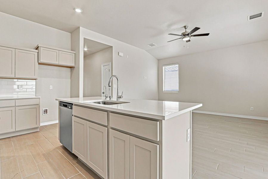 Furnished interior view inside a new home in Paseos Del Este, El Paso (Image 14).