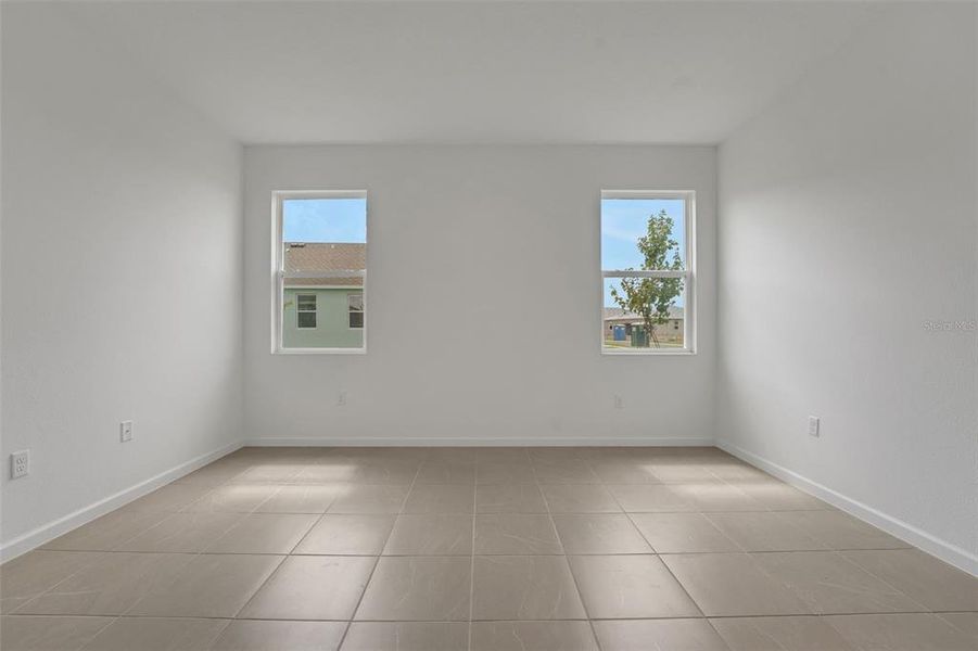 Spacious, unfurnished interior of a new home in Annabelle Estates, Winter Haven (Image 25).
