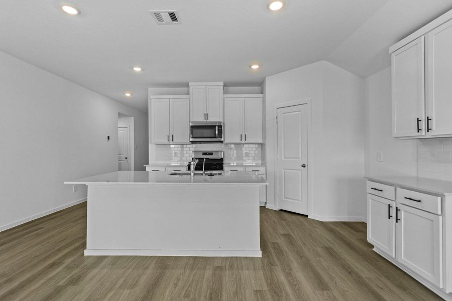 Furnished interior view inside a new home in Maple Woods, Hockley (Image 11). Furnished interior view inside a new home in Maple Woods, Hockley (Image 11).