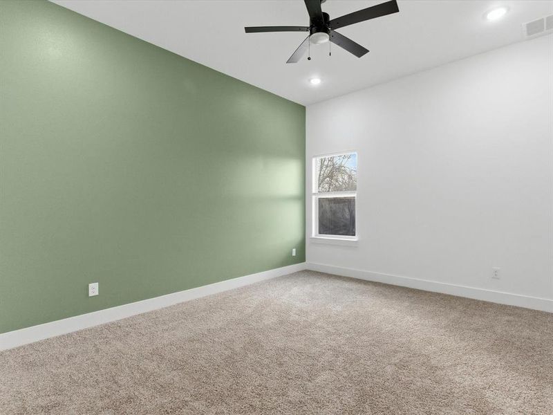 Spacious, unfurnished interior of a new home in , West Tawakoni (Image 19).