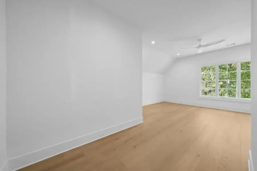 Spacious, unfurnished interior of a new home in , Milton (Image 24).