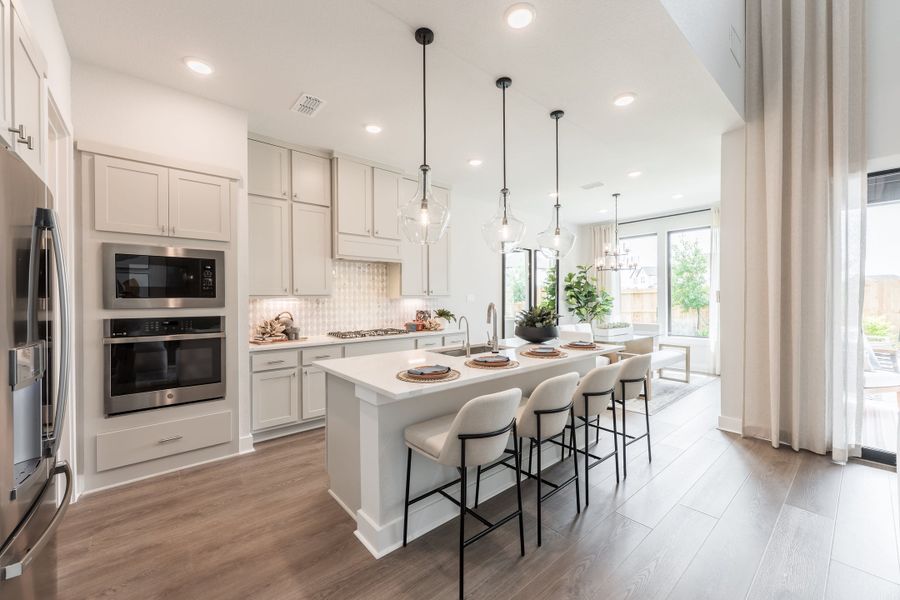 Image 28 representing the Goldeneye by Tri Pointe Homes in Tompkins Reserve, Katy, TX.