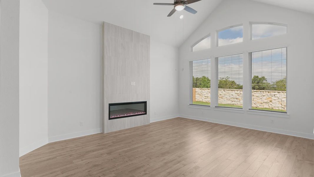 Representative unfurnished interior of a home built from the Mariah by Chesmar Homes in Crescent Bluff, Georgetown (Image 17).