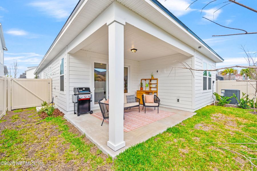 Exterior details and patio area of a home in , Ponte Vedra (Image 20).