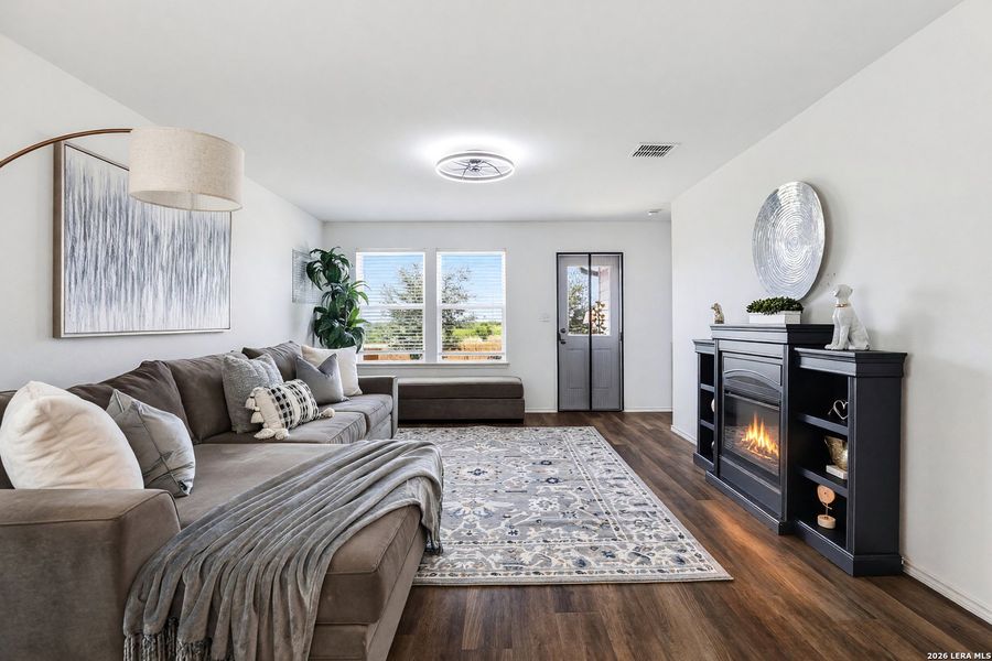 Furnished interior view inside a new home in Cinco Lakes, San Antonio (Image 18).