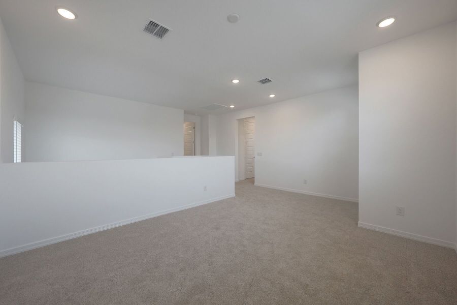 Spacious, unfurnished interior of a new home in Pinnacle at San Tan Heights, San Tan Valley (Image 15). Spacious, unfurnished interior of a new home in Pinnacle at San Tan Heights, San Tan Valley (Image 15).