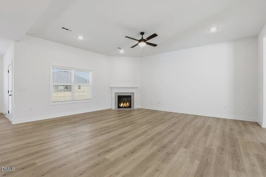 Spacious, unfurnished interior of a new home in Jackson Ridge, Pikeville (Image 19).