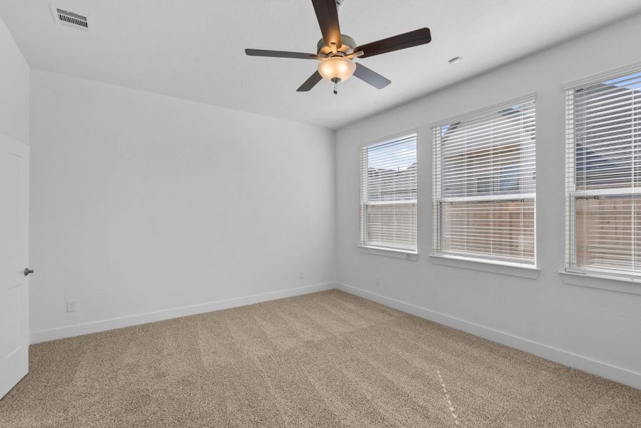 Spacious, unfurnished interior of a new home in Attwater, Waller (Image 14).