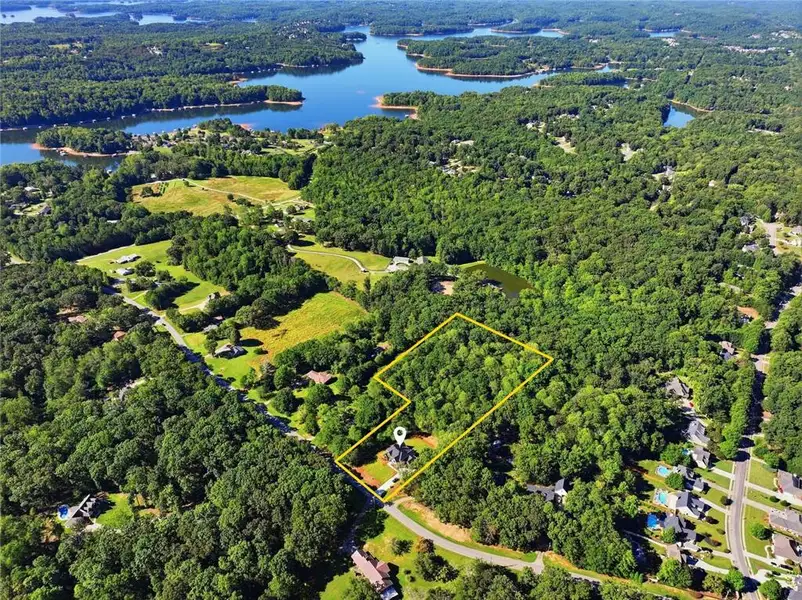 Natural landscape and outdoor views near  in Gainesville (Image 37).