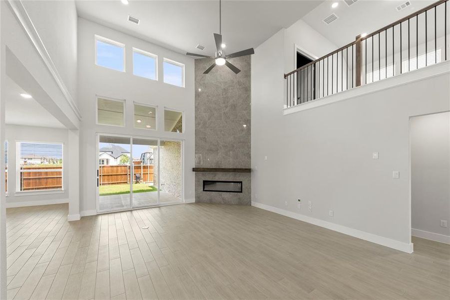 Spacious, unfurnished interior of a new home in Villages of Creekwood, Frisco (Image 12). Spacious, unfurnished interior of a new home in Villages of Creekwood, Frisco (Image 12).