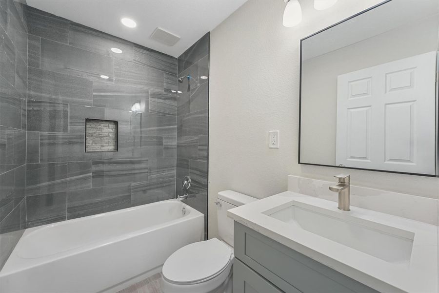 Furnished interior view inside a new home in , Dayton (Image 7).