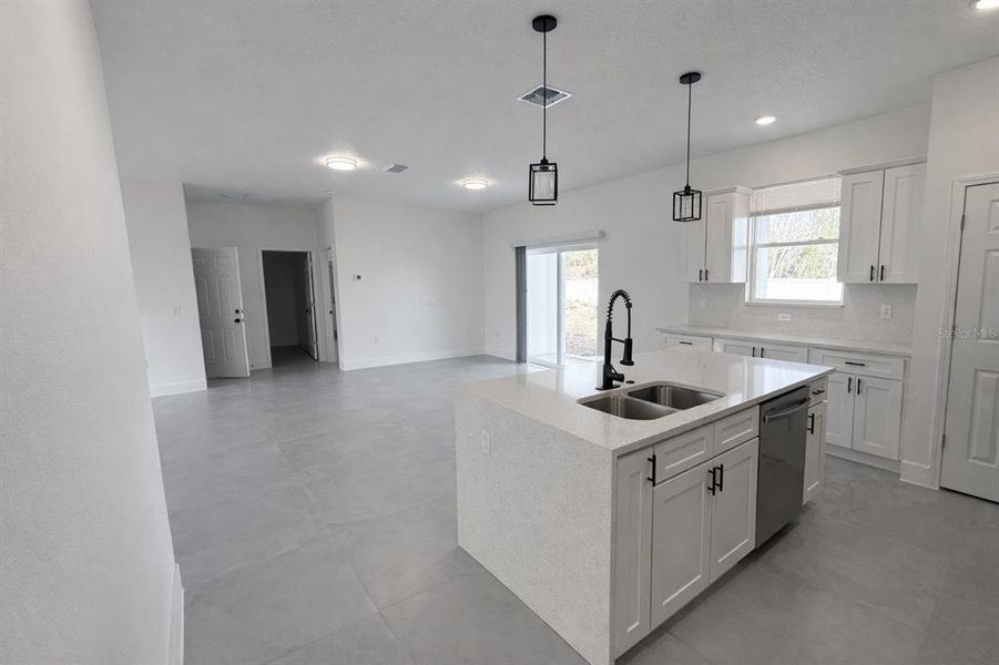 Furnished interior view inside a new home in , Ocala (Image 7).