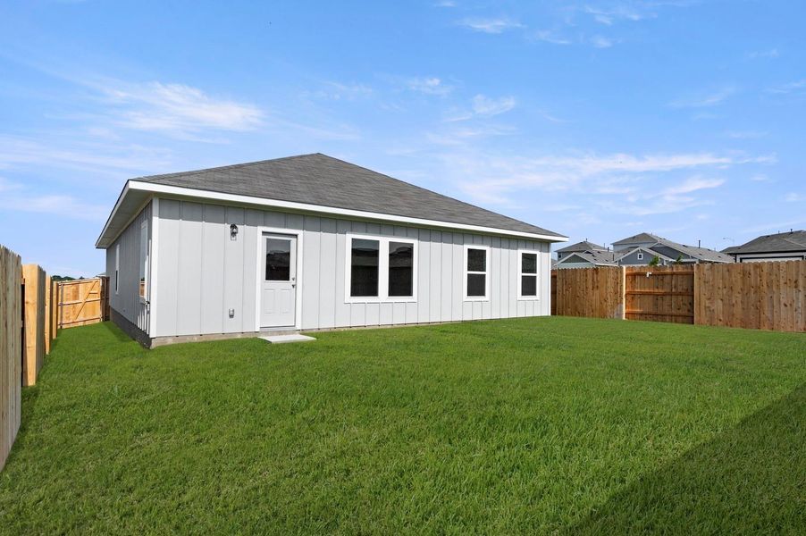 Exterior details and patio area of a home in Cloverleaf, Austin (Image 4).