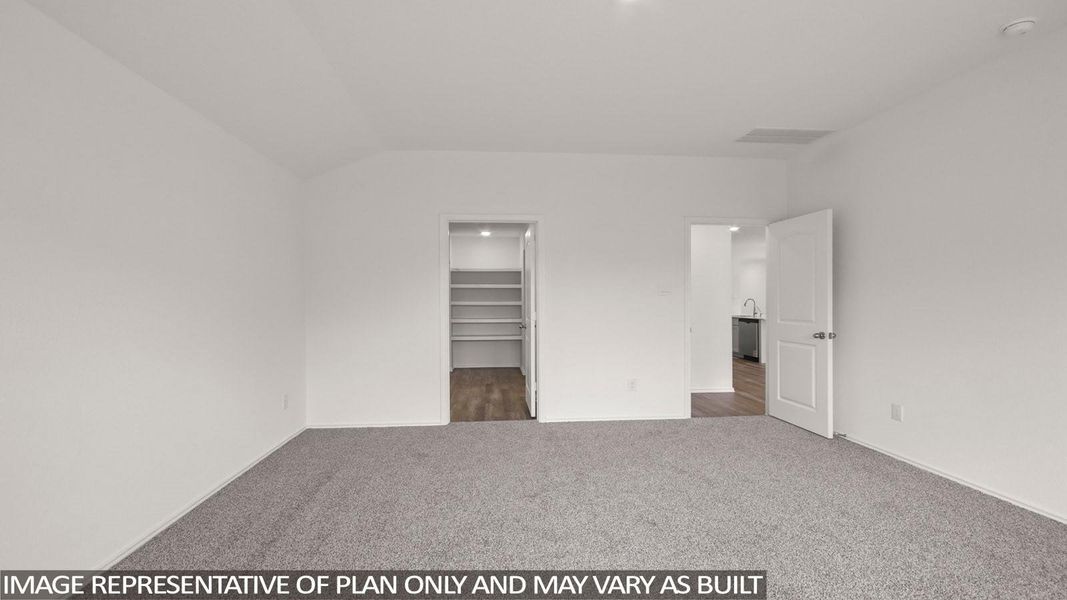 Spacious, unfurnished interior of a new home in Venetian Pines, Conroe (Image 13).