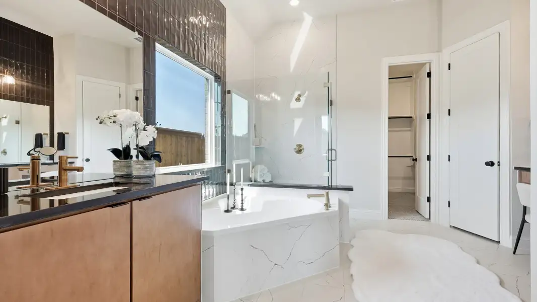 Model home photos of similar floorplans, not pictures of actual home. Model home photos of similar floorplans, not pictures of actual home.