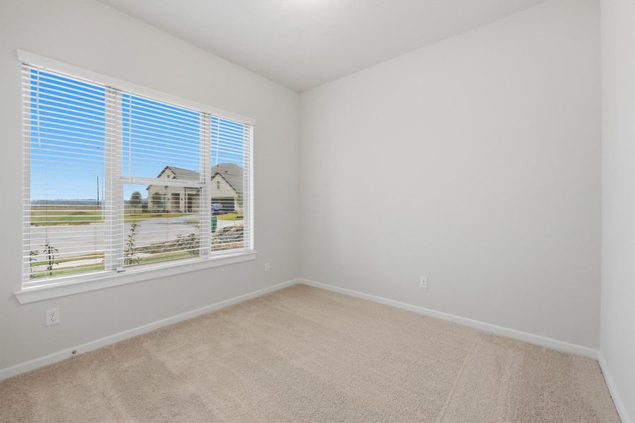 Spacious, unfurnished interior of a new home in Canterra Creek  60', Iowa Colony (Image 44).