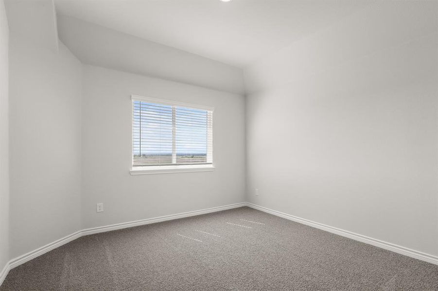 Spacious, unfurnished interior of a new home in Rocky Creek Crossing, Fort Worth (Image 15). Spacious, unfurnished interior of a new home in Rocky Creek Crossing, Fort Worth (Image 15).