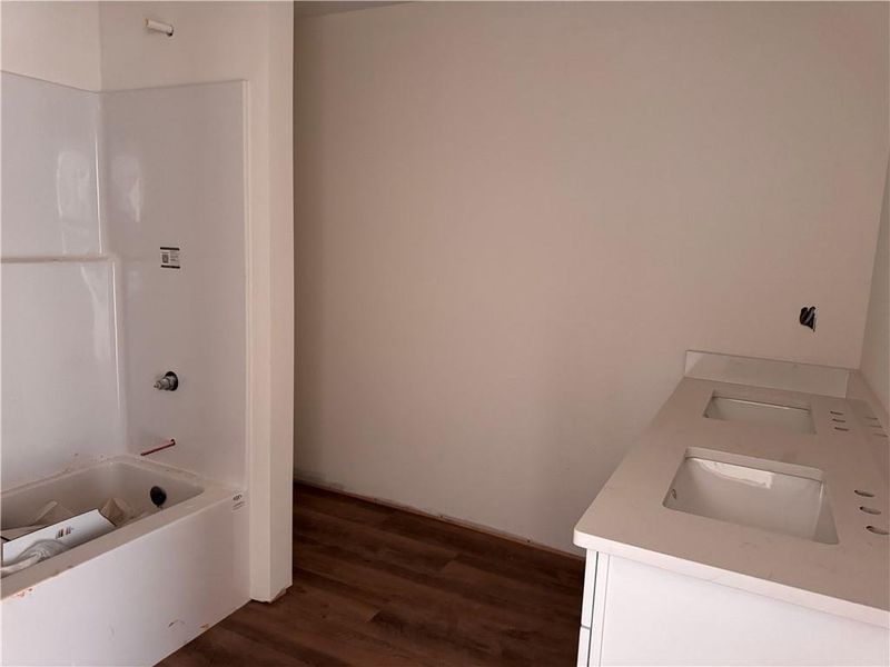 Image 14 of a home in .