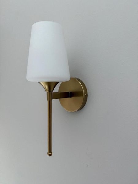 Image 25 of a home in .