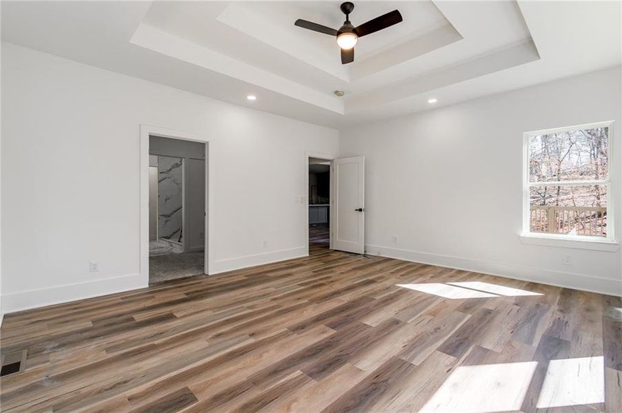 Spacious, unfurnished interior of a new home in , Gainesville (Image 21).