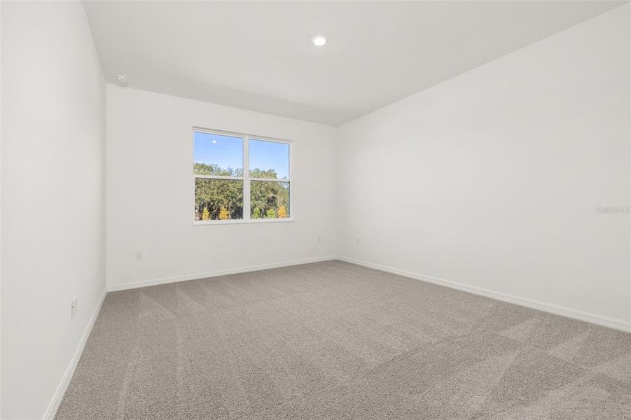 Spacious, unfurnished interior of a new home in Reserve at Hammock Oaks, Lady Lake (Image 18). Spacious, unfurnished interior of a new home in Reserve at Hammock Oaks, Lady Lake (Image 18).