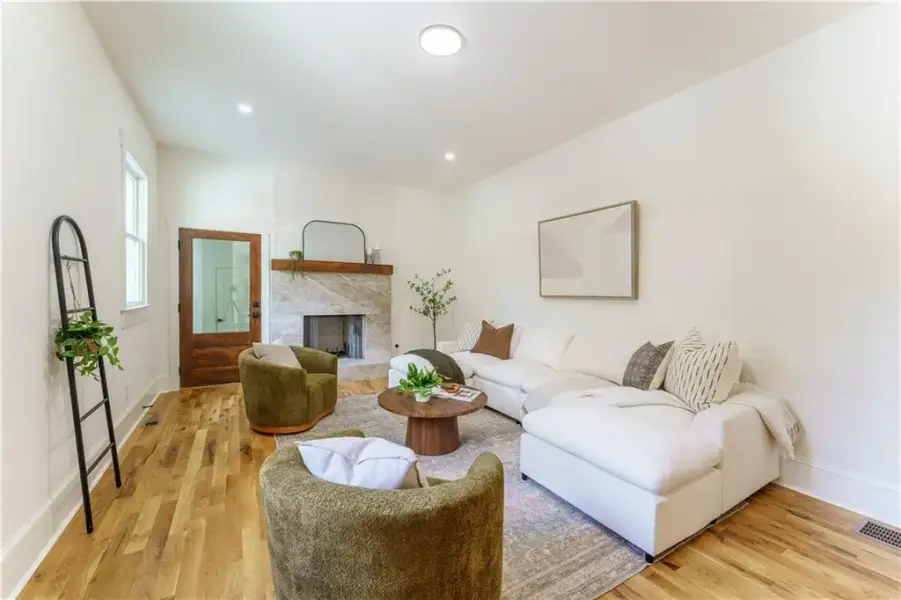 Furnished interior view inside a new home in , Sandy Springs (Image 34).