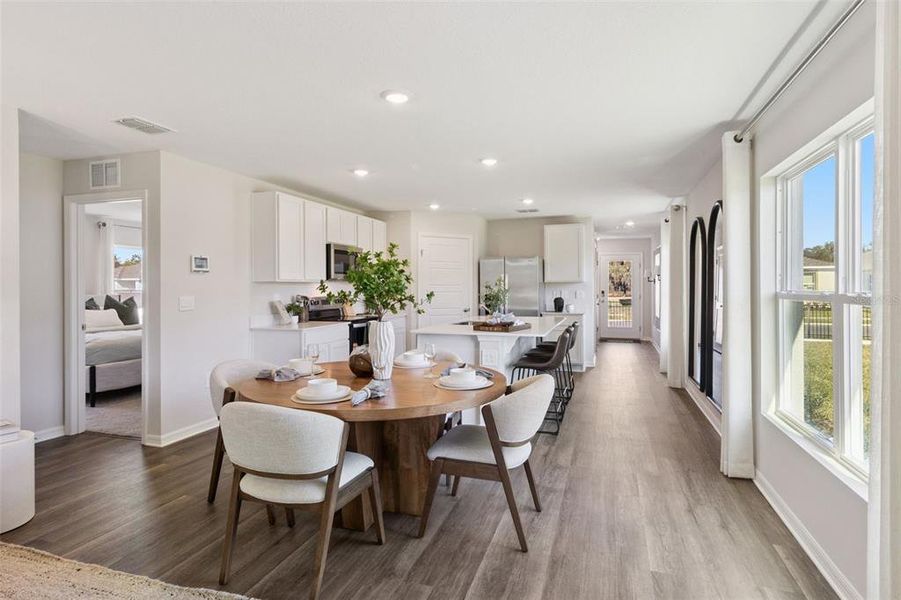 Furnished interior view inside a new home in , Tavares (Image 24).