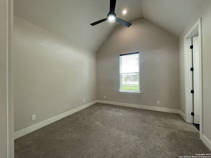 Spacious, unfurnished interior of a new home in , Castroville (Image 17).