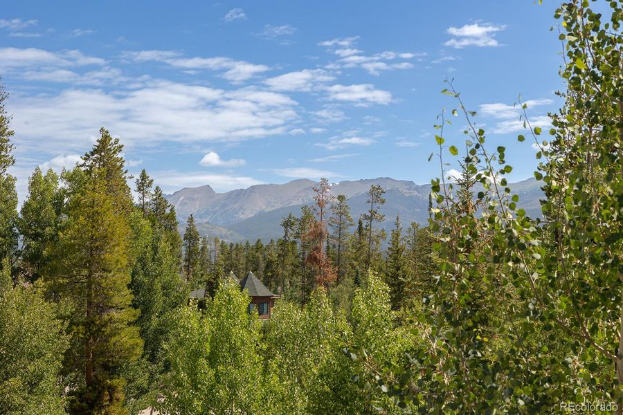 Image 43 of a home in .