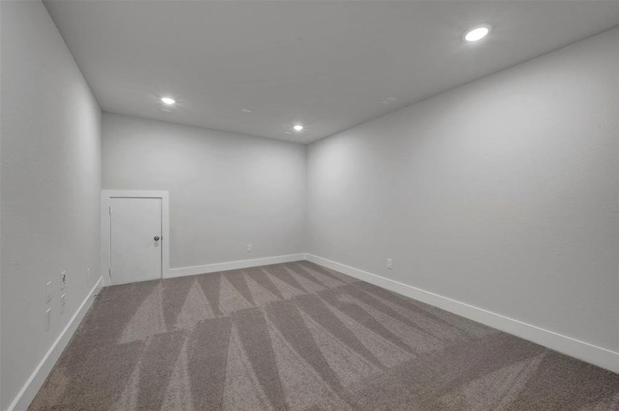 Spacious, unfurnished interior of a new home in Aster Park, McKinney (Image 32).