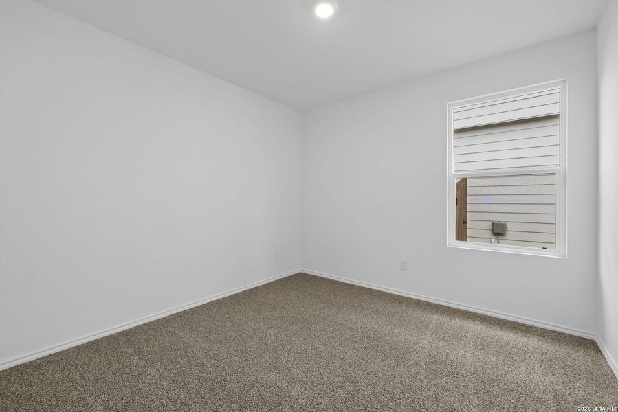 Spacious, unfurnished interior of a new home in Avenida, Converse (Image 15).